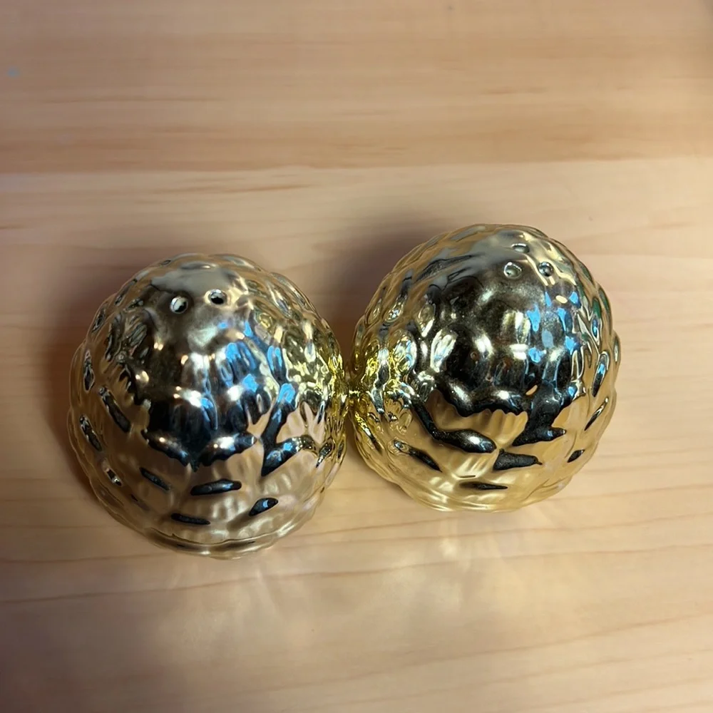 Salt and Pepper Shakers Vintage RUSS Golden Pine Cone Ceramic - Picture 4 of 5